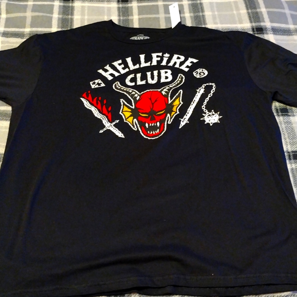 Stranger Things Hellfire Club Tee Shirt Size XL